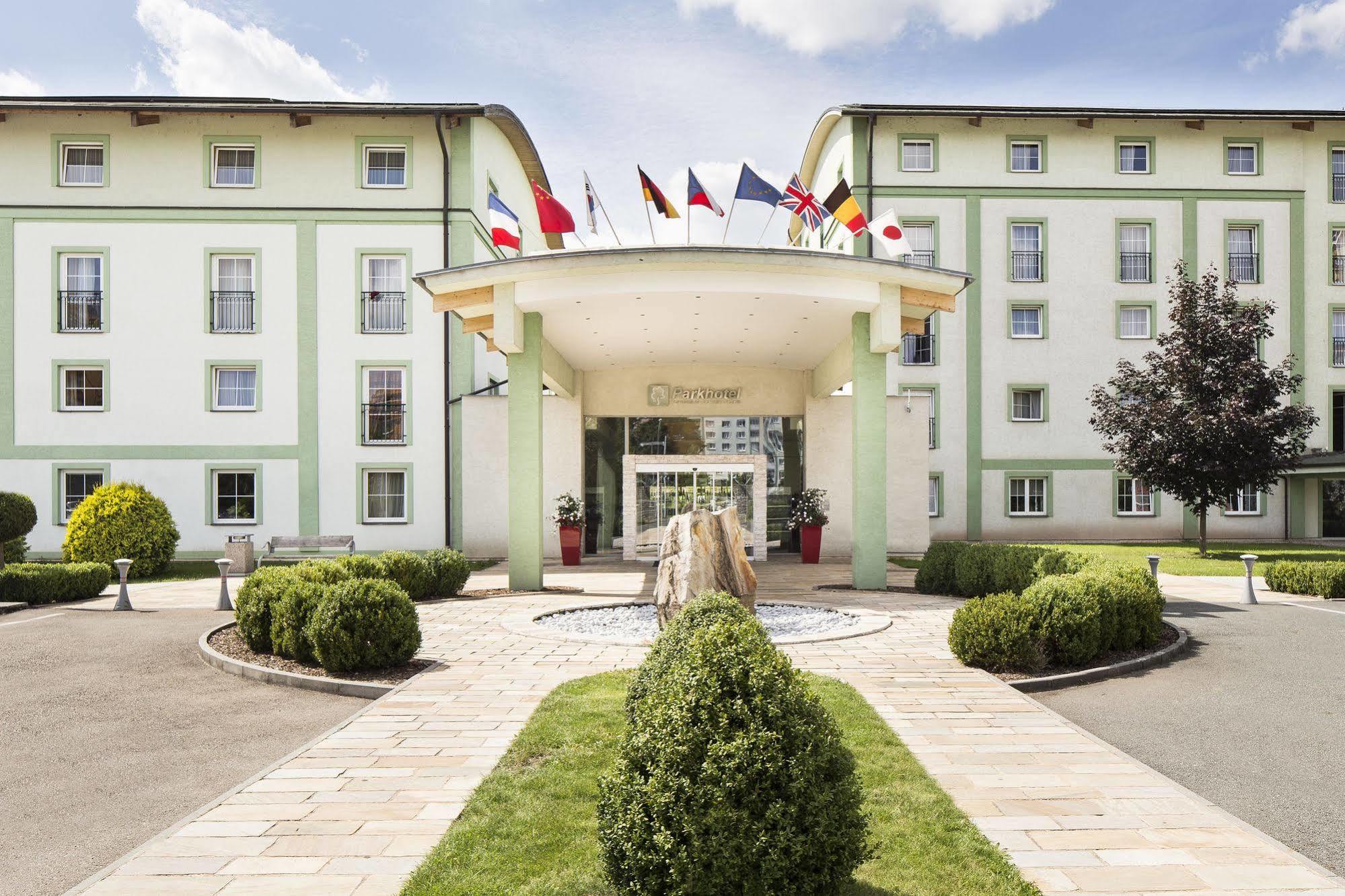 Parkhotel Plzen Congress Center Plzeň Exterior foto